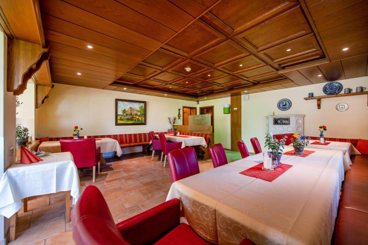 Waldesblick, Hotel-Restaurant Lahr  エクステリア 写真