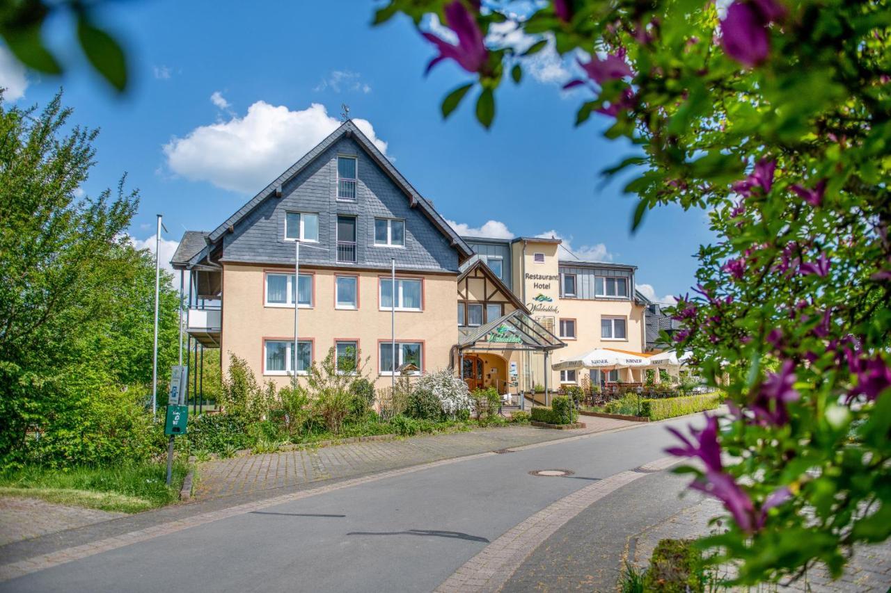 Waldesblick, Hotel-Restaurant Lahr  エクステリア 写真
