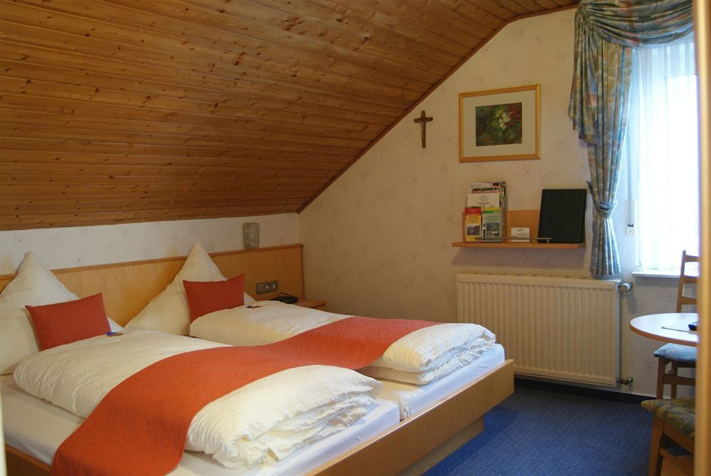 Waldesblick, Hotel-Restaurant Lahr  エクステリア 写真
