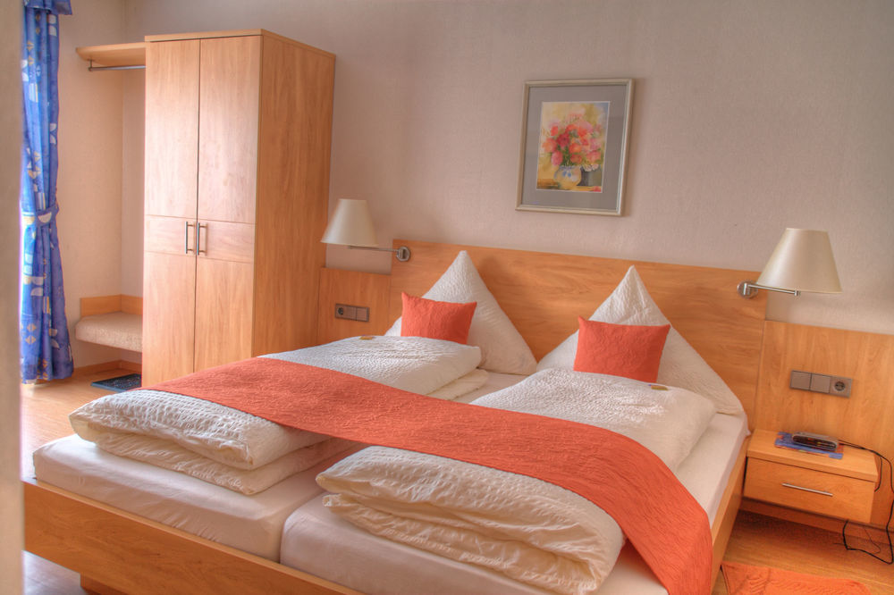 Waldesblick, Hotel-Restaurant Lahr  エクステリア 写真